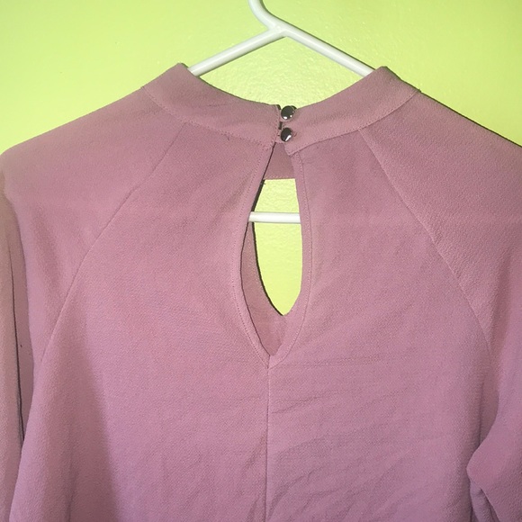 It’s long sleeve top - Picture 4 of 6